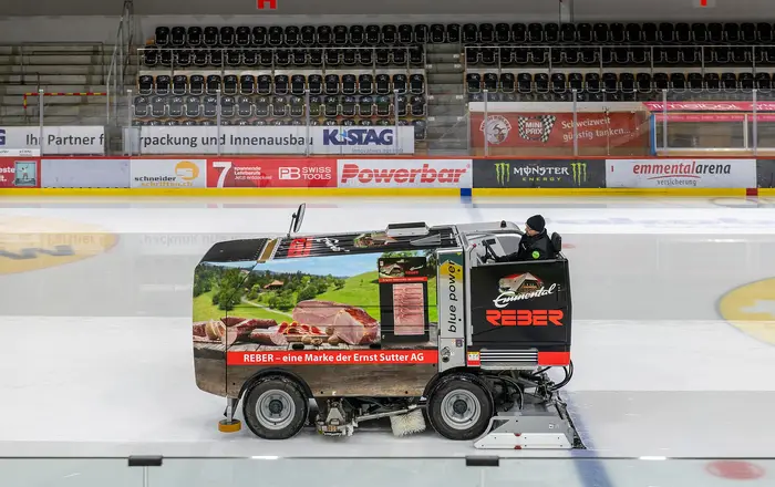 Iflishalle Ice Resurfacer